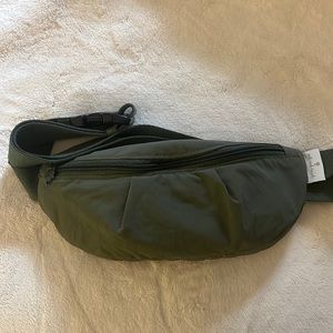 Oak and Reed Belt Bag